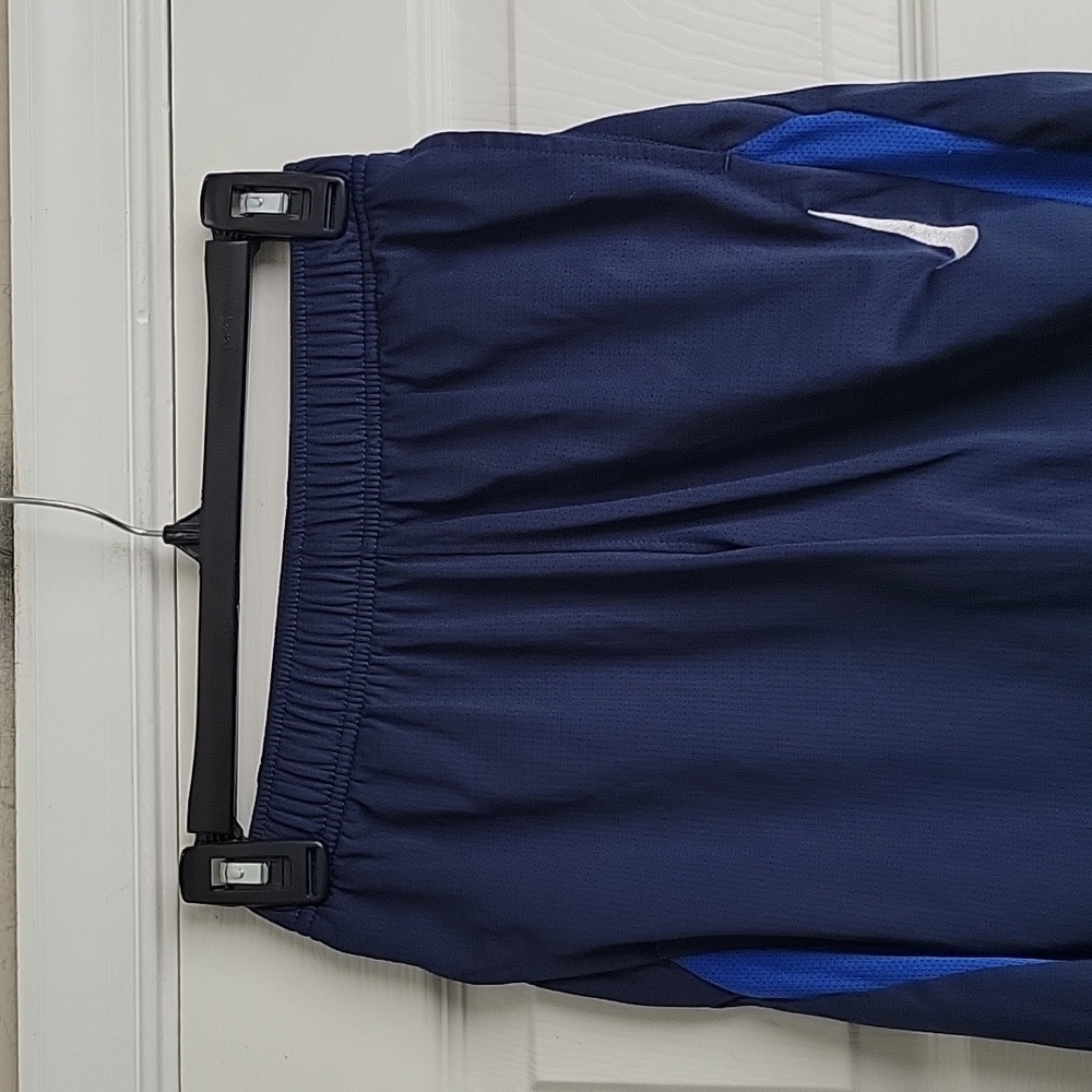 Nike Dri-Fit Boy's Shorts - Picture 3 of 10